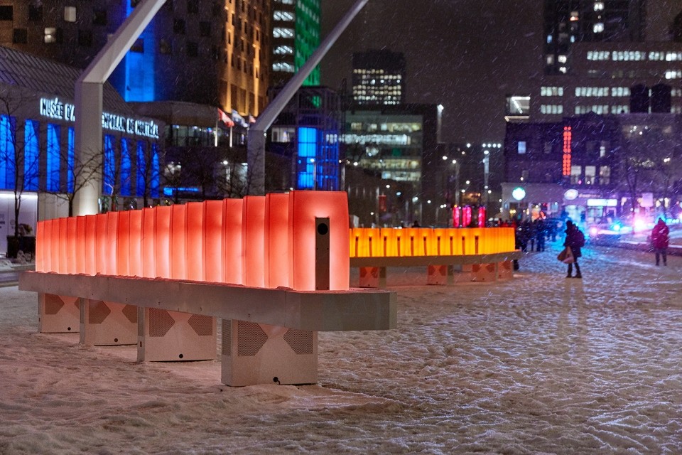 “多米諾骨牌”燈光裝置2.jpg “多米諾骨牌”燈光裝置2.jpg